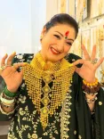 Did Govinda Surprise His Wife Sunita Ahuja with a Luxurious Gold Necklace on Karwa Chauth?