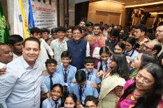 Goyal launches Nashamukt Yuva Sankalp Abhiyan in Mumbai