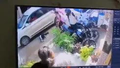 ग्रेटर नोएडा: आदर्श विहार सोसायटी में कार ने स्कूल जा रही बच्ची को रौंदा, पैर में फ्रैक्चर; सीसीटीवी में कैद लापरवाही