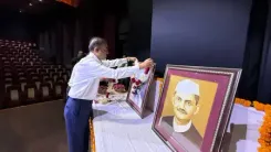 ग्रेटर नोएडा में मनाया गया गांधी-शास्त्री जयंती दिवस, प्राधिकरण ने दोनों महान विभूतियों को दी श्रद्धांजलि