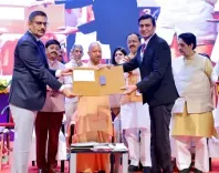 ग्रेटर नोएडा: यमुना अथॉरिटी क्षेत्र में औद्योगिक विकास को बड़ी गति, सीएम योगी ने कंपनियों को सौंपे आवंटन पत्र