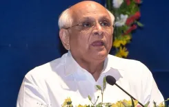 How has Gujarat's auto manufacturing output surged 22 times in 15 years?