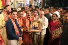 गणेशोत्सव 2026: CM भूपेंद्र पटेल ने अहमदाबाद के 'खाड़िया के गणराज' के किए दर्शन, लालबाग चा राजा की तर्ज पर बना भव्य पंडाल
