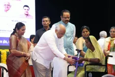Gujarat CM Distributes Vayoshri Kits, PMAY Keys at Seva Sankalp Event