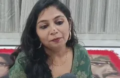 क्या जामनगर की कलाकार ने दीपावली पर देशभक्ति और बलिदान की कहानी बयां करती ‘शौर्य’ रंगोली बनाई?