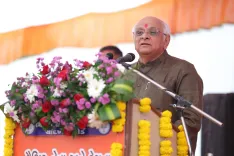 क्या गुजरात के मुख्यमंत्री भूपेंद्र पटेल ने पीएम मोदी का संबोधन सुना और स्वदेशी अपनाने का आग्रह किया?