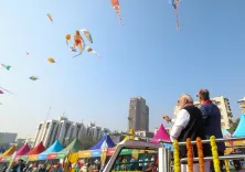 क्या प्रधानमंत्री नरेंद्र मोदी की दूरदृष्टि ने गुजरात के पतंग महोत्सव को वैश्विक पहचान दिलाई?