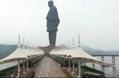 स्टैच्यू ऑफ यूनिटी में 150 प्रशिक्षित गाइड तैनात, गुजरात पर्यटन वर्ष 2026 में 1000 गाइड्स को मिलेगी ट्रेनिंग