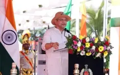 क्या केंद्रीय मंत्री अश्विनी वैष्णव ने वलसाड में आरपीएफ स्थापना दिवस परेड में 41 कर्मियों को सम्मानित किया?