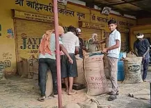 क्या गुना में 'भावांतर योजना' से सोयाबीन पंजीयन कराकर किसानों को 5328 रुपए प्रति क्विंटल का लाभ मिल रहा है?