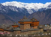 क्या गुप्त नवरात्रि में मां तारा का अद्भुत मंदिर 7,200 फीट ऊंचाई पर है?