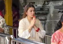Hansika Motwani visits Tirumala Temple, prays at Lord Venkateswara shrine