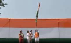 हर घर तिरंगा अभियान: जेपी नड्डा ने आवास पर फहराया तिरंगा, राम मोहन नायडू ने रैली का नेतृत्व किया