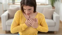 बाएं हाथ में दर्द: यह संकेत कर सकता है हृदय रोग, जानें क्या करें और क्या न करें