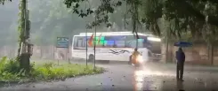 Bay low pressure intensifies: Heavy rain alert for 5 south Bengal districts
