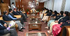 राष्ट्रीय खेल दिवस: राज्यपाल कविंदर गुप्ता ने शिमला में अनुभवी खिलाड़ियों से की पहली बैठक, खेल इंफ्रास्ट्रक्चर पर मांगे सुझाव