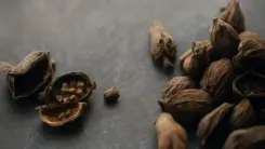 हिमालय की देन काली इलायची; स्वाद और सुगंध के साथ-साथ सेहत की साथी