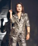 Is Hina Khan Facing Challenges with Swollen Feet in Strap Heels?