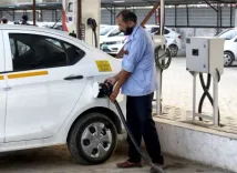 राजमार्गों और एक्सप्रेसवे पर 4,557 ईवी पब्लिक चार्जिंग स्टेशन किए गए इंस्टॉल : नितिन गडकरी