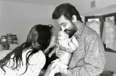 अक्षरा हासन ने माता-पिता संग बचपन की तस्वीरें शेयर कीं, बोलीं— 'अपनी विरासत पर गर्व है'