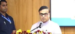 असम CM हिमंत बिस्वा सरमा ने लॉन्च कीं 3 योजनाएं: 47,000 स्नातकों को ₹10,000/माह, बाढ़ पीड़ितों को राहत