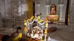 राम लला झूले पर विराजे: अयोध्या राम मंदिर में सावन उत्सव की दिव्य झलक