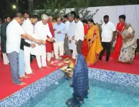 लोक आस्था के महापर्व का समापन, पटना में सीएम नीतीश ने दिए उषा अर्घ्य