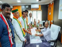 भाजपा नेताओं ने तमिलनाडु विधानसभा चुनाव के लिए नामांकन भरे