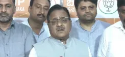 कर्नाटक SIR: धार्मिक स्थलों पर सामूहिक एन्यूमरेशन पर BJP की आपत्ति, चुनाव आयोग में शिकायत दर्ज