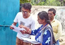 पश्चिम बंगाल के BLO ने CEO नीलम मीणा से माँगी सुरक्षा, 8 जिले संवेदनशील घोषित