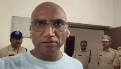 हैदराबाद युवा सम्मेलन से पहले बीआरएस नेता सबिता इंद्रा रेड्डी और प्रवीण कुमार नजरबंद, पुलिस कार्रवाई पर विवाद