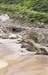 चारधाम यात्रा रोकी गई: उत्तराखंड में भूस्खलन और भारी बारिश का कहर, IMD का ऑरेंज अलर्ट