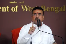 कोलकाता चोरबगान भगदड़: 19 मौतों के बाद CM सुवेंदु अधिकारी ने निजी अस्पताल रेफरल को बताया जरूरी