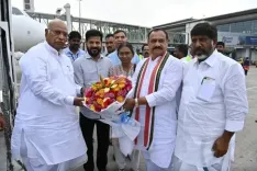मल्लिकार्जुन खड़गे का तेलंगाना दौरा, रेवंत रेड्डी सरकार के कार्यों की करेंगे समीक्षा