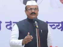 क्या महाराष्ट्र कांग्रेस अध्यक्ष ने भाजपा-एनसीपी को चुनौती दी?