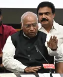 मणिपुर हिंसा पर खड़गे का BJP पर प्रहार: 300 मौतें, 24,530 विस्थापित — 'न्याय और स्थायी शांति चाहिए'