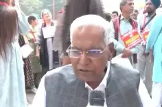 सीपीआई का सीईसी ज्ञानेश कुमार के खिलाफ प्रदर्शन, एसआईआर रद्द करने और इस्तीफे की माँग