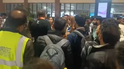 क्या घने कोहरे के कारण फ्लाइट ऑपरेशन प्रभावित हुए?