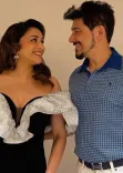 माधुरी दीक्षित के 59वें जन्मदिन पर डॉ. नेने का भावुक वीडियो, मराठी गीत 'चांद तू नभातला' से दी शुभकामनाएं