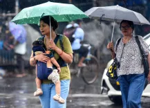 दक्षिण बंगाल में बंगाल की खाड़ी के अवदाब से भारी बारिश, कोलकाता में बुधवार तक अलर्ट