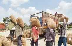 नए लेबर कोड 'आत्मनिर्भर भारत' की दिशा में फ्यूचर रेडी वर्कफोर्स और मजबूत इंडस्ट्री की नींव