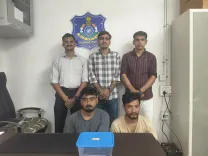 वलसाड में ₹1.46 करोड़ की साइबर ठगी: फर्जी ट्रेडिंग कंपनी और व्हाट्सऐप ग्रुप से जाल, दो गिरफ्तार