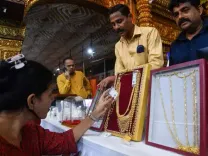 क्या पीली धातु 2026 तक 1.5 लाख रुपए प्रति 10 ग्राम तक पहुंचेगी?: रिपोर्ट