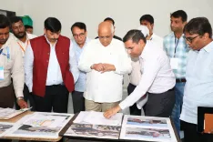 धोलेरा हवाई अड्डा 2026 के अंत तक चालू होगा, CM भूपेंद्र पटेल ने ₹20,667 करोड़ की रेलवे परियोजना समेत लिया जायजा
