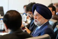 कोरिया की प्रमुख शिपिंग कंपनियों के सीईओ से मिले केंद्रीय मंत्री हरदीप सिंह पुरी