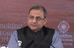 क्या भारत अस्थिर दुनिया में स्थिरता का दुर्लभ स्तंभ बना हुआ है? : आरबीआई गवर्नर संजय मल्होत्रा