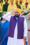 स्वतंत्रता दिवस पर CM भगवंत मान का ऐलान: पंजाब में 65 लाख महिलाओं को सम्मान राशि, 'नफरत नहीं, प्यार के फूल खिलेंगे'