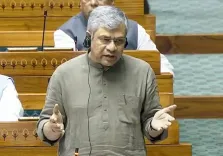 भारत का मोबाइल फोन निर्यात बीते एक दशक में 127 गुना बढ़ा: अश्विनी वैष्णव 