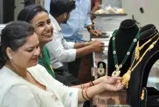 भारत में सोने में निवेश की हिस्सेदारी वर्ष 2025 में बढ़कर हुई 42 प्रतिशत, गोल्ड ईटीएफ और सिक्कों की बढ़ी मांग 