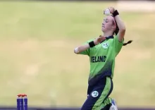 आयरिश स्पिनर एमी मैग्वायर को मिली अंतरराष्ट्रीय क्रिकेट में फिर से गेंदबाजी की अनुमति